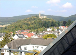 Voll ausgestattetes Penthouse-Zimmer mit Bad Königstein Im Taunus